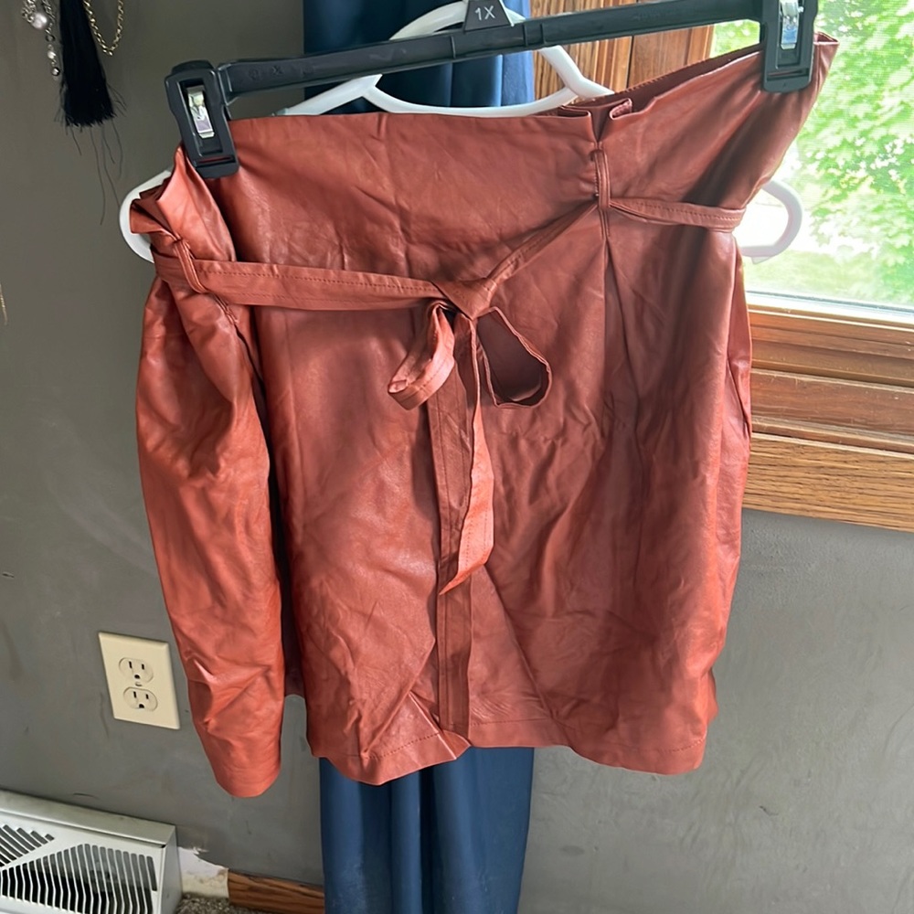 Loveriche Pleather 2xl skirt. So cute!